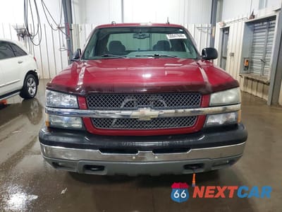 Piąte zdjęcie samochodu w środku: 2004 CHEVROLET SILVERADO K1500 VIN:2GCEK19T241189649 - miniatura