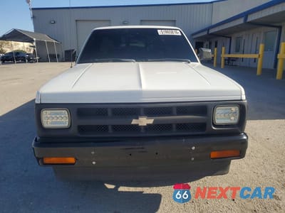 Piąte zdjęcie samochodu w środku: 1993 CHEVROLET S TRUCK S10 VIN:1GCCS14Z0P0192441 - miniatura