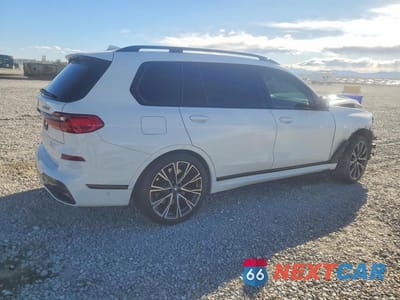 Trzecie zdjęcie samochodu z tyłu: 2022 BMW X7 M50I VIN:5UXCX6C07N9M80319 - miniatura