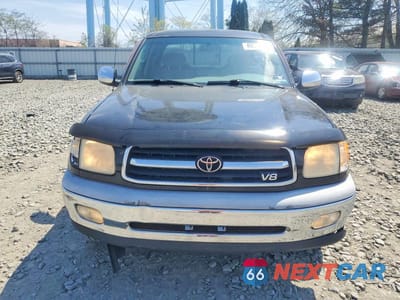 Piąte zdjęcie samochodu w środku: 2001 TOYOTA TUNDRA SR5 VIN:5TBRT34191S157892 - miniatura