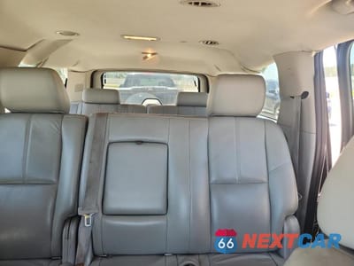Zdjęcie 10 z 13 samochodu: 2011 CHEVROLET SUBURBAN C1500 LT VIN:1GNSCJE0XBR111112 - miniatura