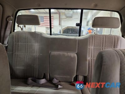 Zdjęcie 10 z 12 samochodu: 2004 TOYOTA TUNDRA ACCESS CAB SR5 VIN:5TBBT44174S447110 - miniatura