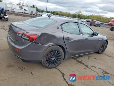 Trzecie zdjęcie samochodu z tyłu: 2015 MASERATI GHIBLI S VIN:ZAM57RTA7F1144492 - miniatura