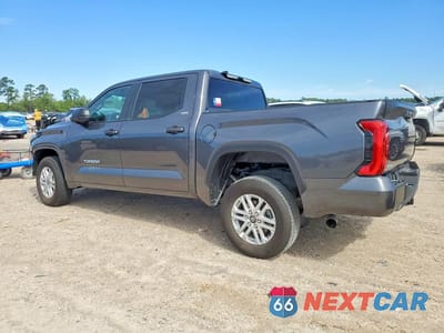 Drugie zdjęcie samochodu z przodu: 2025 TOYOTA TUNDRA SR5 VIN:5TFLA5DB4SX266943 - miniatura
