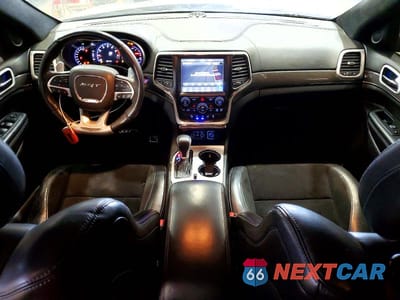 Zdjęcie 8 z 12 samochodu: 2018 JEEP GRAND CHEROKEE TRACKHAWK VIN:1C4RJFN95JC310109 - miniatura