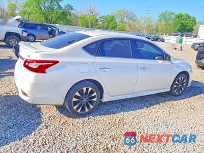 Trzecie zdjęcie samochodu z tyłu: 2019 NISSAN SENTRA SR VIN:3N1AB7AP9KY228433 - miniatura