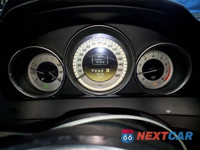 Zdjęcie 9 z 12 samochodu: 2012 MERCEDES-BENZ C 300 4MATIC VIN:WDDGF8BB5CA613665 - miniatura