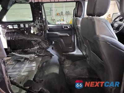 Zdjęcie 10 z 13 samochodu: 2025 FORD BRONCO OUTER BANKS VIN:1FMEE8BP4SLA91948 - miniatura