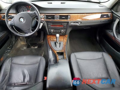 Zdjęcie 8 z 13 samochodu: 2007 BMW 328 XI VIN:WBAVC93567KX60292 - miniatura