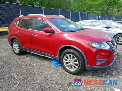Czwarte zdjęcie samochodu z boku: 2017 NISSAN ROGUE SV VIN:JN8AT2MV0HW265687 - miniatura