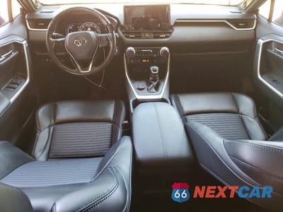 Zdjęcie 8 z 12 samochodu: 2019 TOYOTA RAV4 XSE VIN:JTMEWRFV8KJ017072 - miniatura