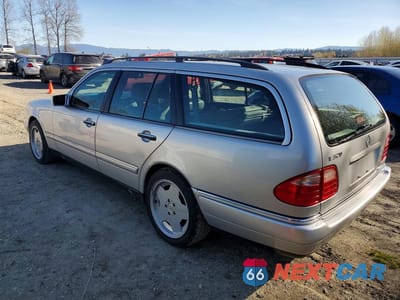 Drugie zdjęcie samochodu z przodu: 1998 MERCEDES-BENZ E 320 VIN:WDBJH65F6WA498509 - miniatura