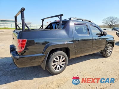 Trzecie zdjęcie samochodu z tyłu: 2010 HONDA RIDGELINE RTL VIN:5FPYK1F53AB001143 - miniatura