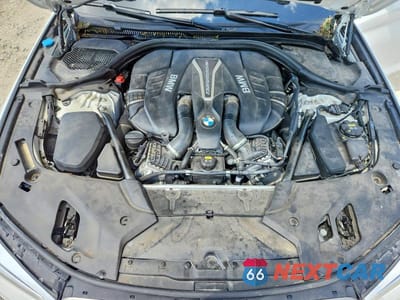 Zdjęcie 11 z 12 samochodu: 2019 BMW M550XI VIN:WBAJB9C54KB464617 - miniatura