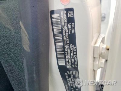 Zdjęcie 13 z 13 samochodu: 2018 MASERATI LEVANTE VIN:ZN661XUA0JX297264 - miniatura