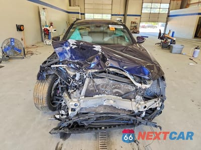 Piąte zdjęcie samochodu w środku: 2019 MERCEDES-BENZ C 300 4MATIC VIN:55SWF8EB2KU282744 - miniatura