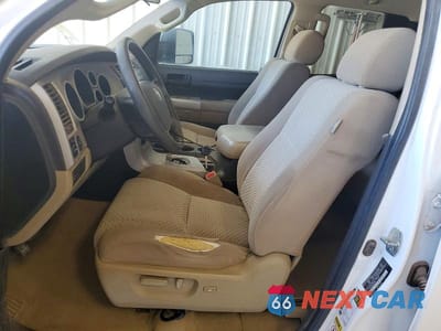 Zdjęcie 7 z 13 samochodu: 2008 TOYOTA TUNDRA SR5 VIN:5TFRV54178X049305 - miniatura