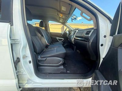 Piąte zdjęcie samochodu w środku: 2019 NISS TITAN S VIN:1N6AA1EJ0KN500025 - miniatura