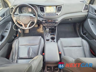 Zdjęcie 8 z 14 samochodu: 2018 HYUNDAI TUCSON LIMITED VIN:KM8J3CA21JU820770 - miniatura