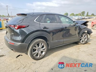 Trzecie zdjęcie samochodu z tyłu: 2021 MAZDA CX-30 SELECT VIN:3MVDMBBL0MM255645 - miniatura