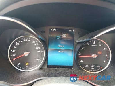 Zdjęcie 9 z 13 samochodu: 2020 MERCEDES-BENZ C 300 4MATIC VIN:55SWF8EB0LU333837 - miniatura