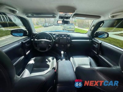 Zdjęcie 10 z 13 samochodu: 2018 TOYOTA 4RUNNER TRD PRO VIN:JTEBU5JRXJ5583152 - miniatura