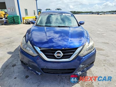 Piąte zdjęcie samochodu w środku: 2016 NISSAN ALTIMA 2.5 SR VIN:1N4AL3AP4GC244953 - miniatura
