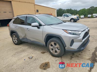 Czwarte zdjęcie samochodu z boku: 2022 TOYOTA RAV4 XLE VIN:2T3W1RFV7NW200570 - miniatura