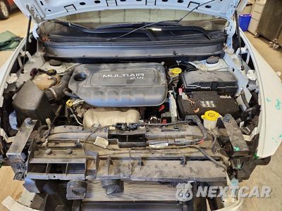 Zdjęcie 12 z 13 samochodu: 2017 JEEP CHEROKEE LATITUDE VIN:1C4PJLCB0HW586234 - miniatura