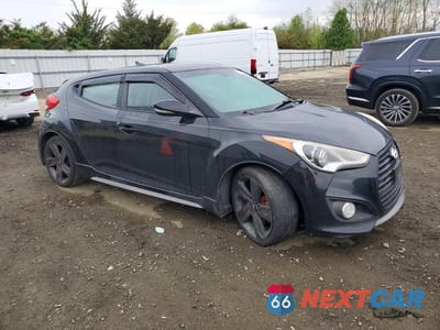 Czwarte zdjęcie samochodu z boku: 2015 HYUNDAI VELOSTER VIN:KMHTC6AEXFU223306 - miniatura