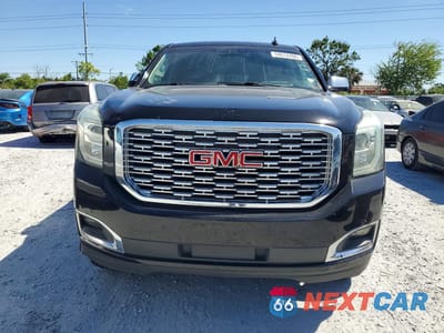 Piąte zdjęcie samochodu w środku: 2018 GMC YUKON XL DENALI VIN:1GKS1HKJ6JR224689 - miniatura