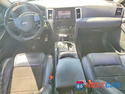 Zdjęcie 8 z 13 samochodu: 2009 JEEP GRAND CHEROKEE SRT-8 VIN:1J8HR78W19C542318 - miniatura