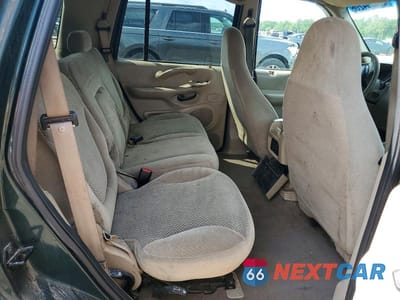Zdjęcie 11 z 13 samochodu: 2001 FORD EXPEDITION XLT VIN:1FMRU15W91LA48011 - miniatura