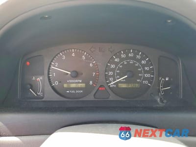 Zdjęcie 9 z 11 samochodu: 2001 TOYOTA COROLLA LE VIN:1NXBR12E01Z501263 - miniatura