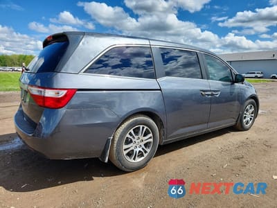 Trzecie zdjęcie samochodu z tyłu: 2013 HONDA ODYSSEY EXL VIN:5FNRL5H62DB060115 - miniatura