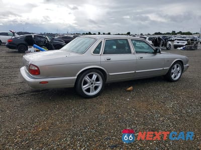 Trzecie zdjęcie samochodu z tyłu: 1999 JAGUAR XJR VIN:SAJPX1847XC854663 - miniatura