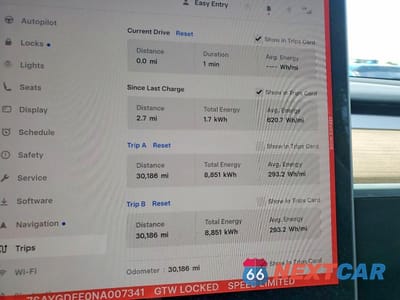 Zdjęcie 9 z 12 samochodu: 2022 TESLA MODEL Y VIN:7SAYGDEE0NA007341 - miniatura