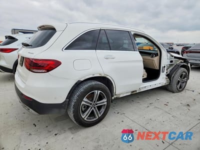 Trzecie zdjęcie samochodu z tyłu: 2021 MERCEDES-BENZ GLC 300 4MATIC VIN:W1N0G8EB8MF973689 - miniatura