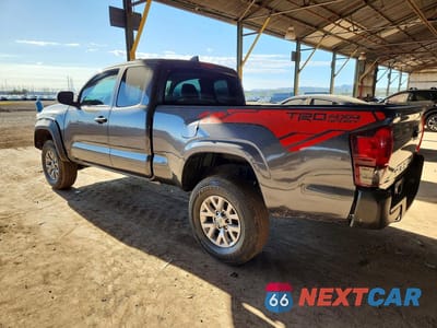 Drugie zdjęcie samochodu z przodu: 2023 TOYOTA TACOMA SR VIN:3TYRX5GNXPT086222 - miniatura