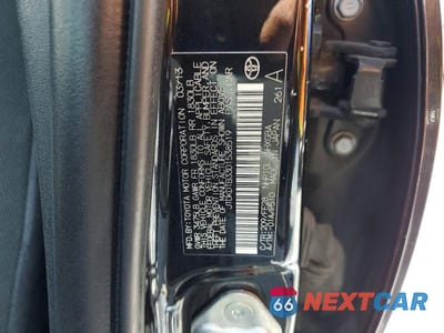 Zdjęcie 12 z 12 samochodu: 2013 TOYOTA PRIUS C THREE VIN:JTDKDTB33D1538519 - miniatura