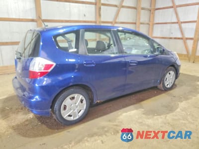 Trzecie zdjęcie samochodu z tyłu: 2013 HONDA FIT VIN:JHMGE8G35DC003137 - miniatura