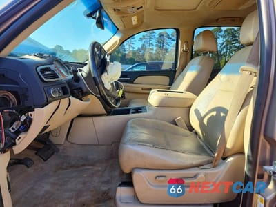 Zdjęcie 7 z 12 samochodu: 2007 CHEVROLET TAHOE C1500 VIN:1GNFC13J67R224429 - miniatura