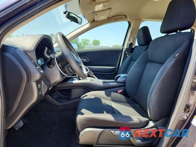 Zdjęcie 7 z 12 samochodu: 2016 HONDA HR-V LX VIN:3CZRU5H39GM730918 - miniatura