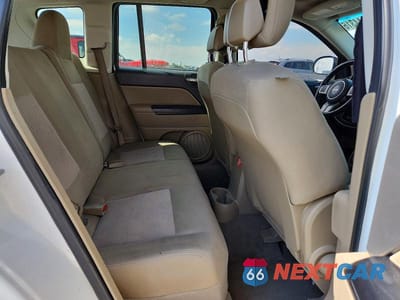 Zdjęcie 11 z 13 samochodu: 2012 JEEP COMPASS LATITUDE VIN:1C4NJCEB2CD634339 - miniatura