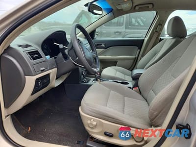 Zdjęcie 7 z 12 samochodu: 2010 FORD FUSION SE VIN:3FAHP0HA8AR222188 - miniatura