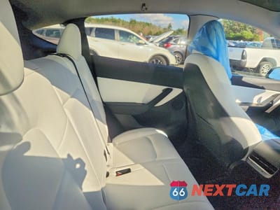 Zdjęcie 10 z 11 samochodu: 2021 TESLA MODEL Y VIN:5YJYGDEE8MF195895 - miniatura