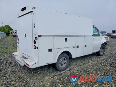 Trzecie zdjęcie samochodu z tyłu: 2004 CHEV EXPRESS G3500 VIN:1GBHG31U241212274 - miniatura