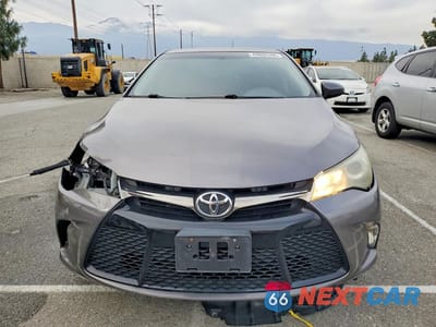 Piąte zdjęcie samochodu w środku: 2017 TOYOTA CAMRY SE VIN:4T1BF1FK3HU276579 - miniatura
