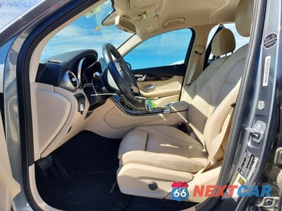 Zdjęcie 7 z 14 samochodu: 2019 MERCEDES-BENZ GLC 300 VIN:WDC0G4JB4KV128857 - miniatura