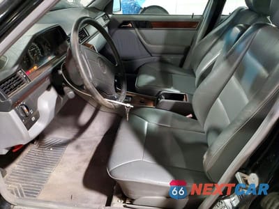 Zdjęcie 7 z 12 samochodu: 1994 MERCEDES-BENZ E 320 VIN:WDBEA32E9RC065145 - miniatura